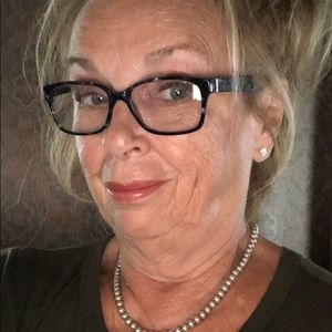 Meet your Posher, Paulette